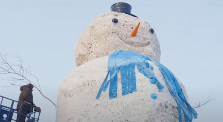 Ten-meter snowman melted in Nur-Sultan
